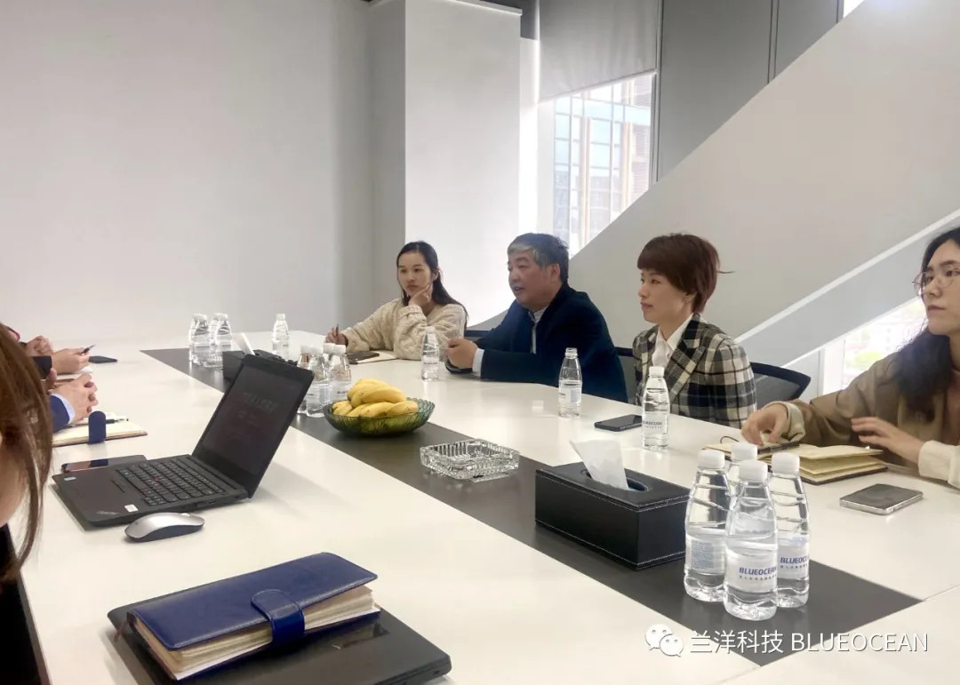 �������һ����ȡ��˾���ڵĹ����㱨